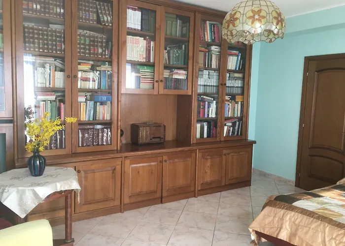 Giulia アヴェッツァーノ